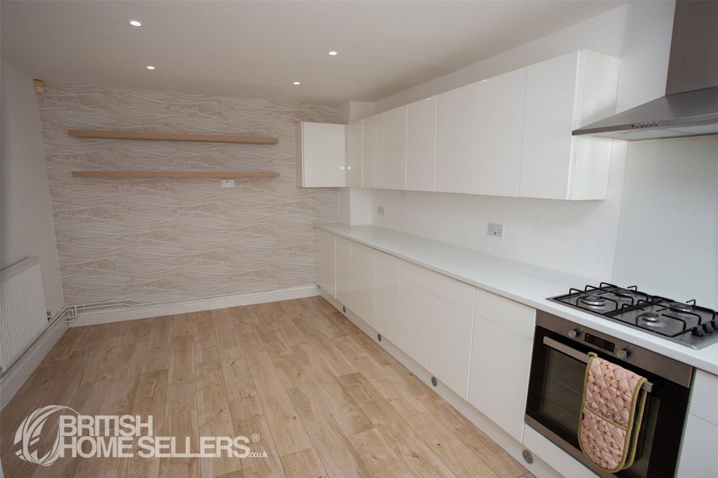 Property photo 3 of 19 Picture No. 64
