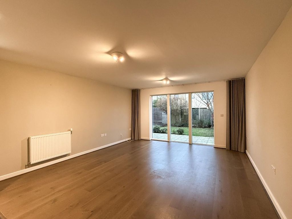 Property photo 2 of 24 Dining