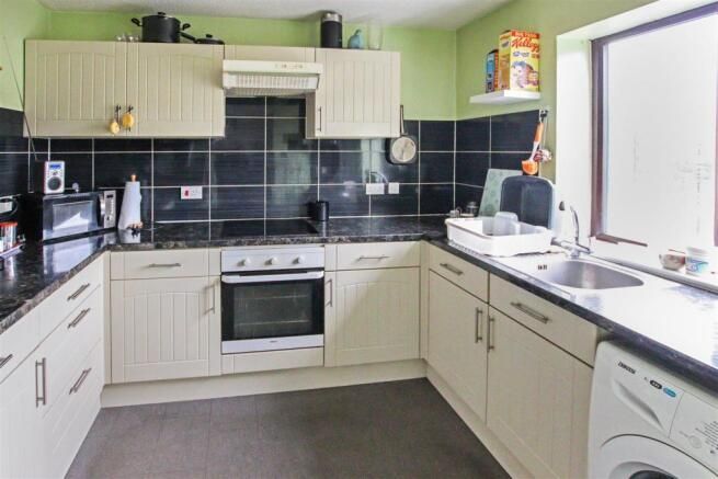 Property photo 3 of 5