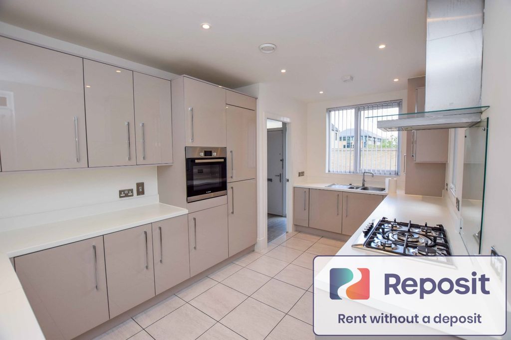 Property photo 2 of 19 Picture No. 08