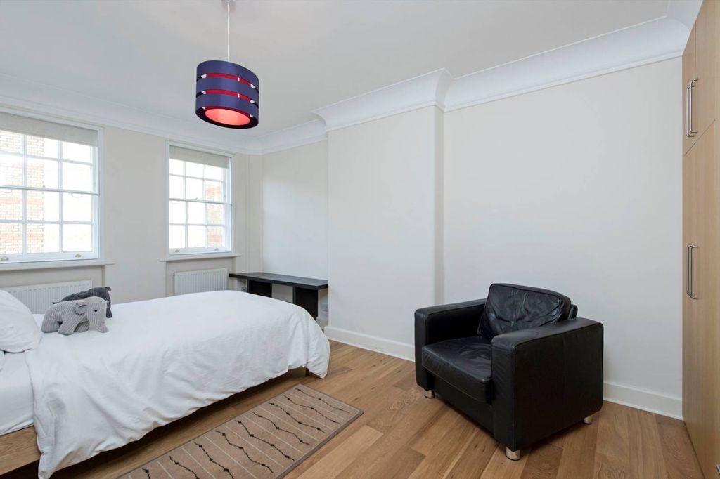 Property photo 1 of 5