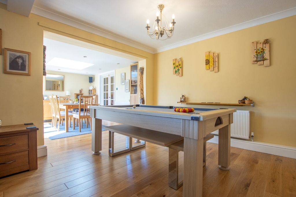 Property photo 2 of 30 3527633