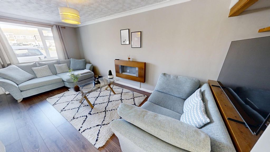 Property photo 3 of 12 Wallsend-Portland-Dorset-UK-09112025_130613