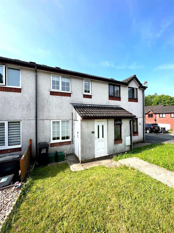 Property photo 1 of 12