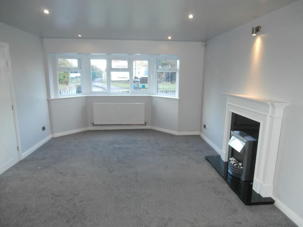 Property photo 2 of 10 Lounge