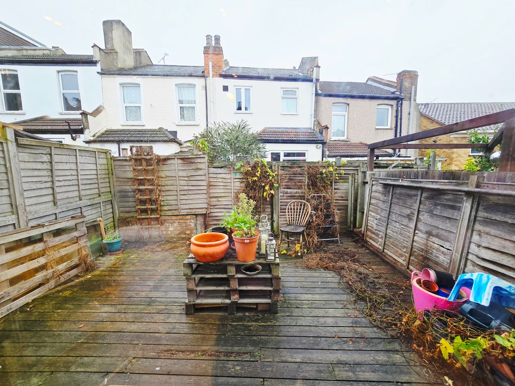 Property photo 3 of 16