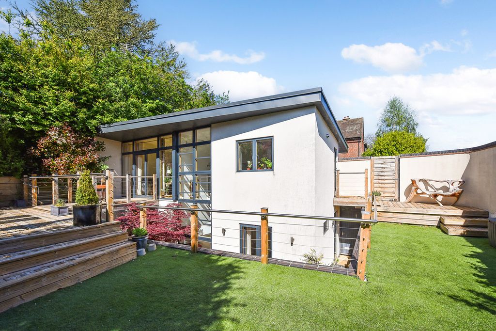 Property photo 1 of 29