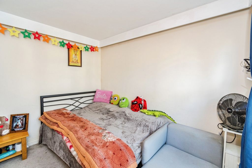 Property photo 2 of 8 Pbox-Img.Jpg