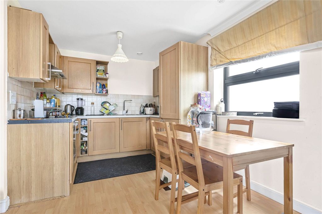 Property photo 3 of 15 Kitchen