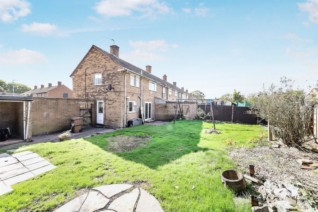 Property photo 2 of 17