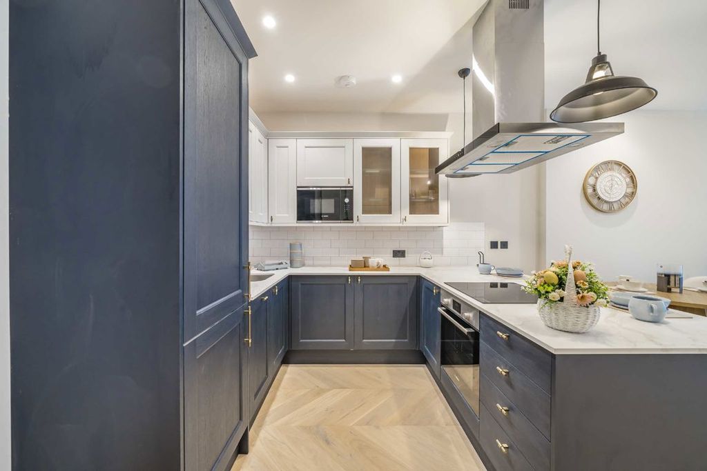 Property photo 1 of 4