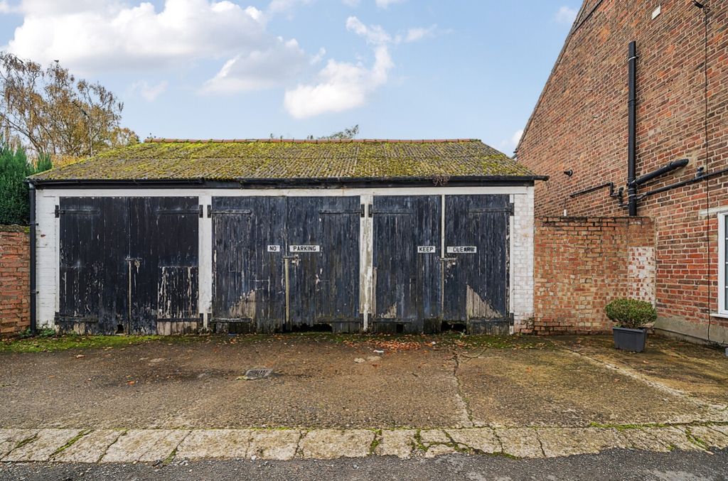 Property photo 3 of 7 1208917 (9)