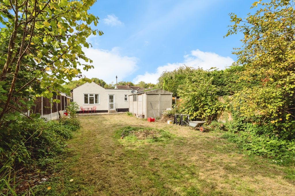 Property photo 3 of 17 Photo