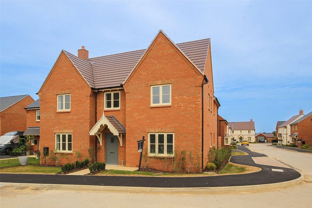Property photo 1 of 29 Picture No. 03