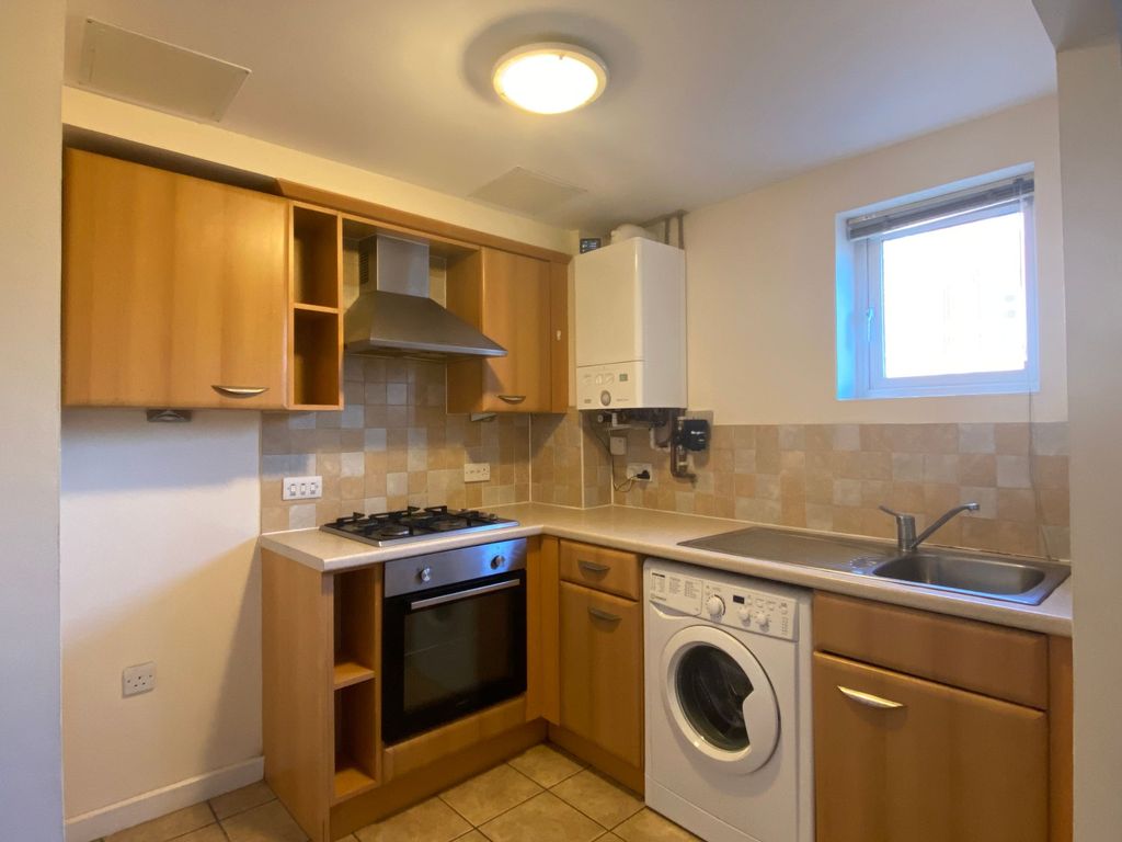 Property photo 2 of 12 Kitchen