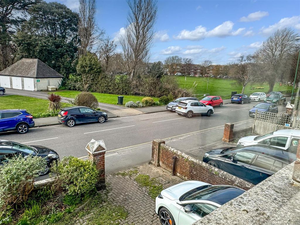 Additional image 20 of 5 bed semi-detached house for saleBeach Road, Littlehampton BN17