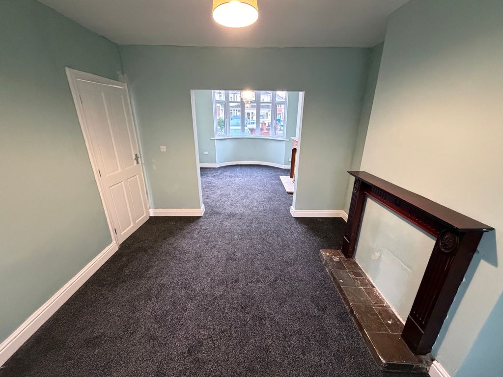 Property photo 3 of 13 Image