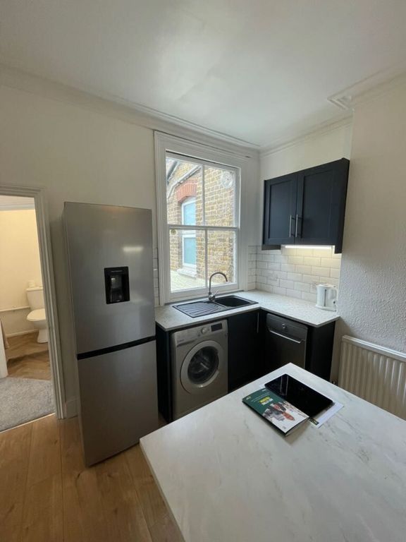 Property photo 3 of 4