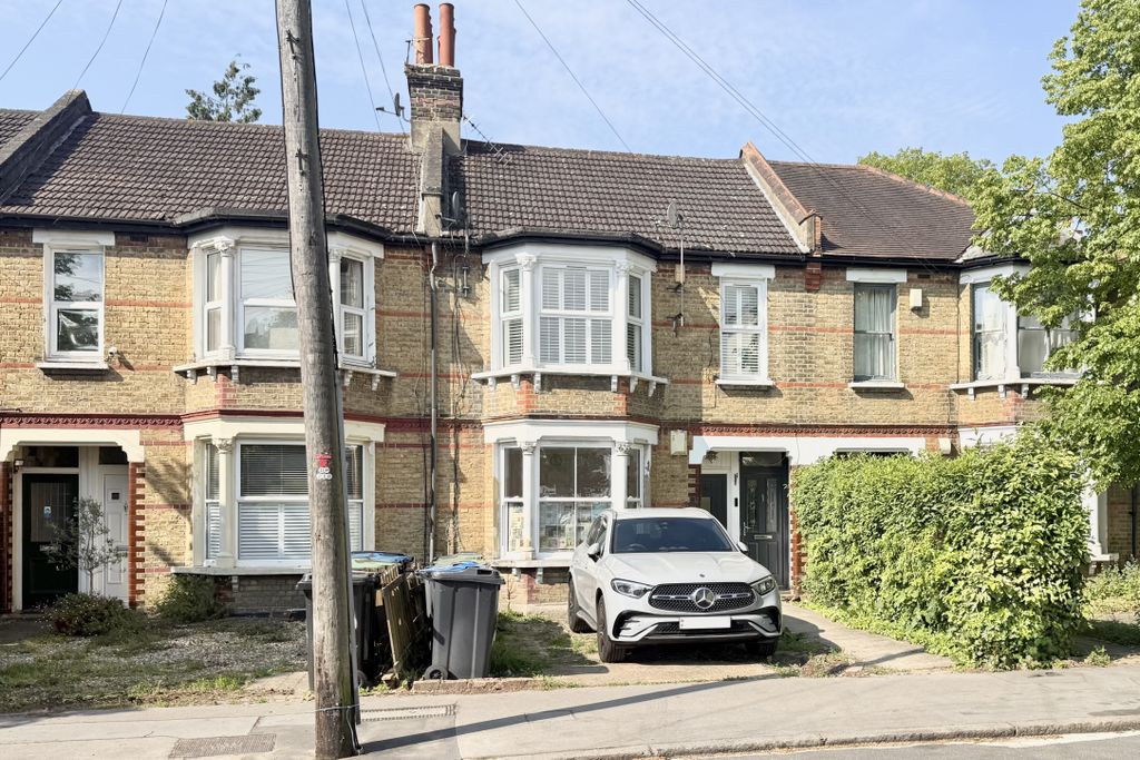Property photo 1 of 8 1