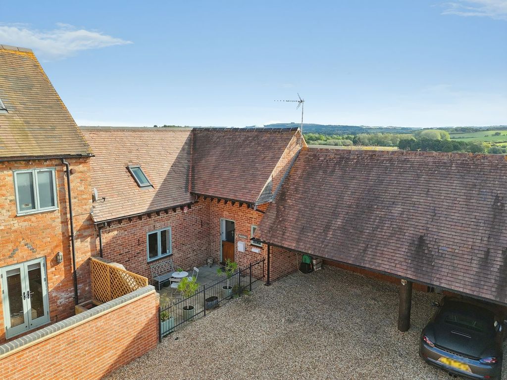 Property photo 1 of 33