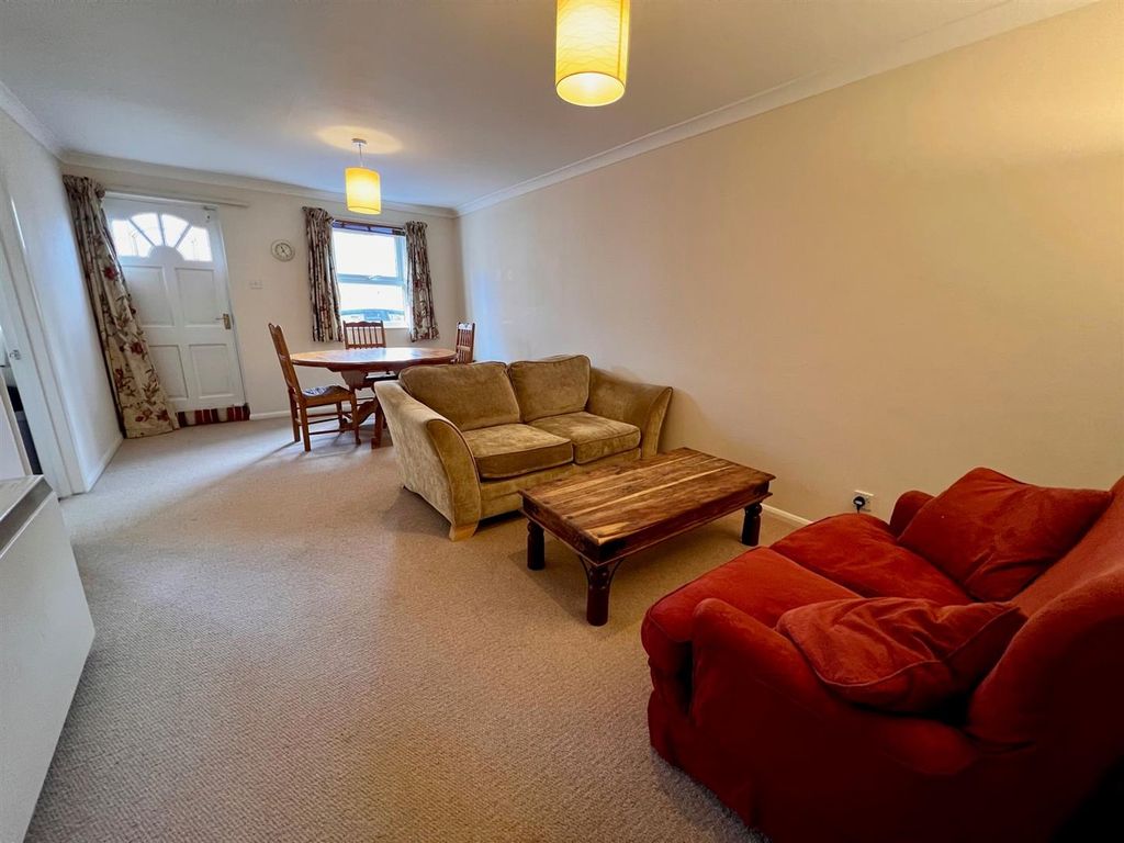 Property photo 2 of 8 Taurus 6.Jpg