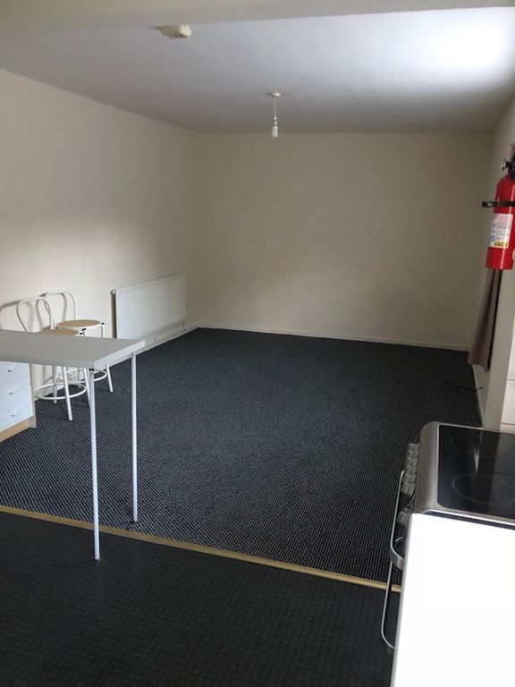 Property photo 2 of 3