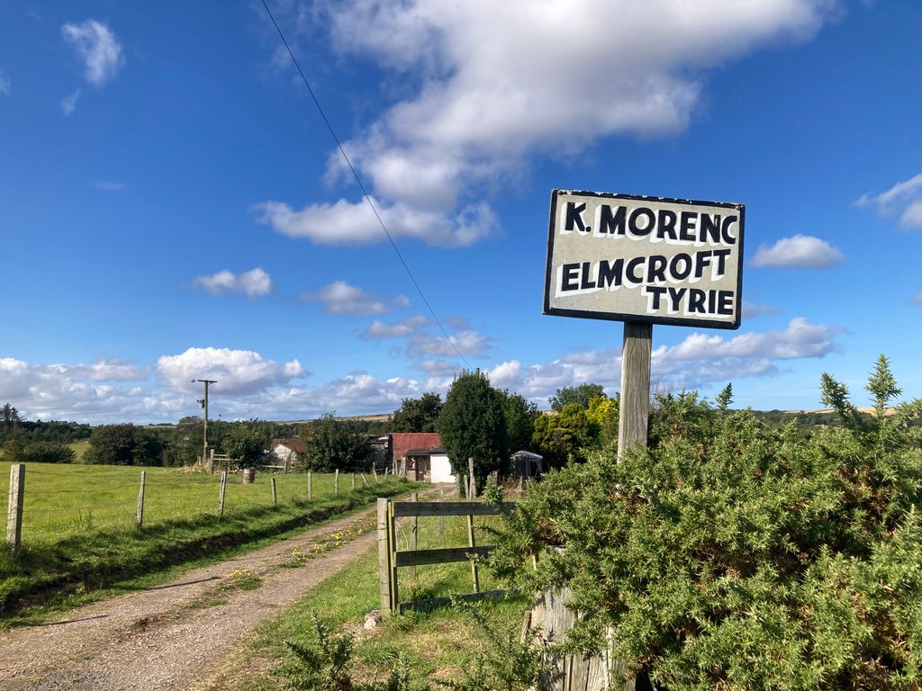 Property photo 2 of 12