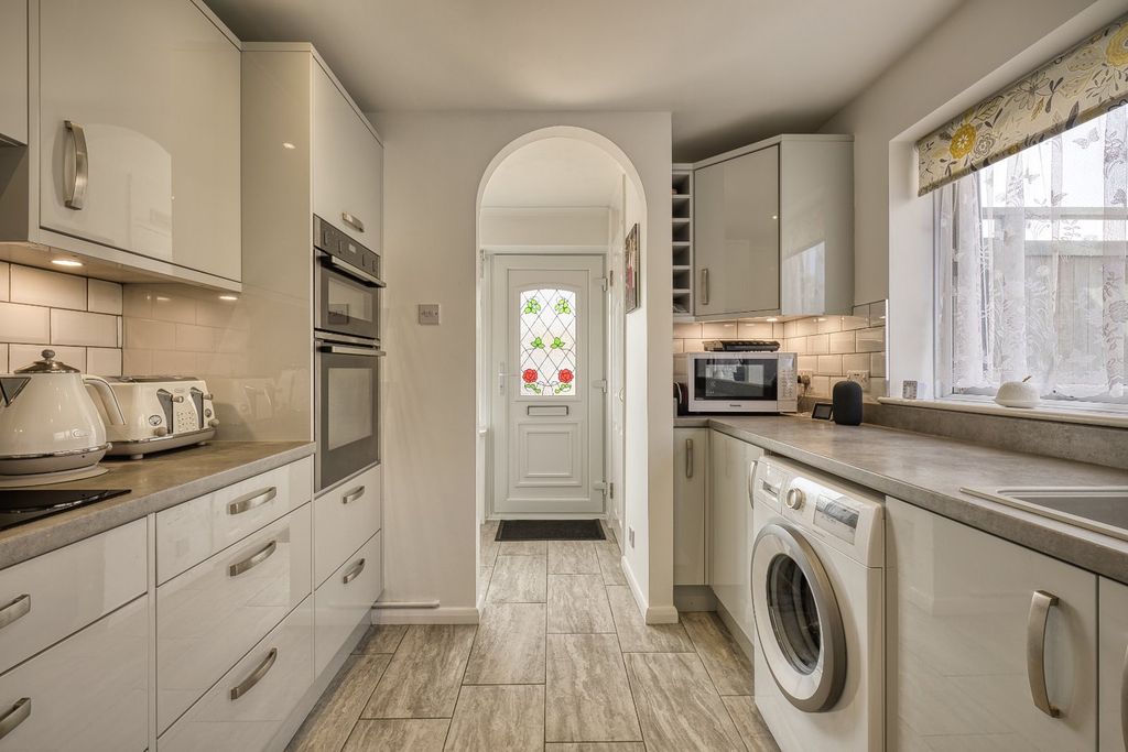 Property photo 3 of 13 Picture 3