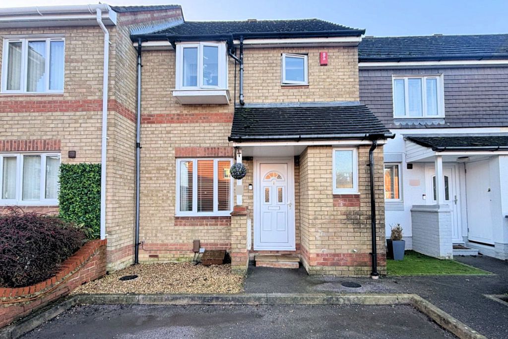 Property photo 1 of 12 Front