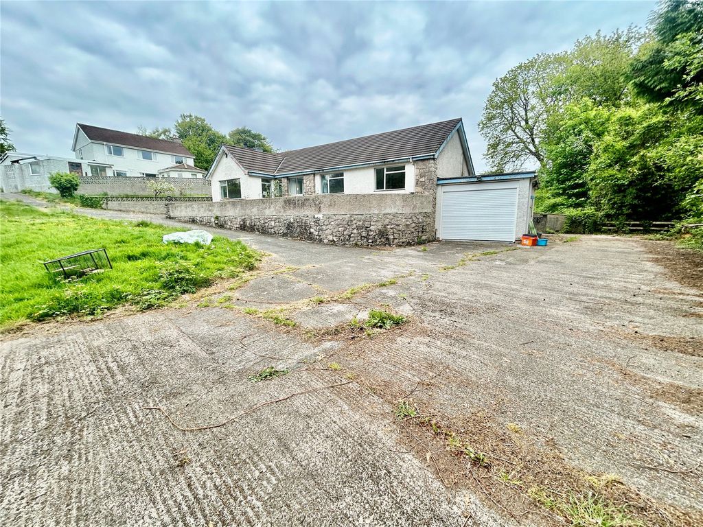 Property photo 2 of 13 Picture No. 03