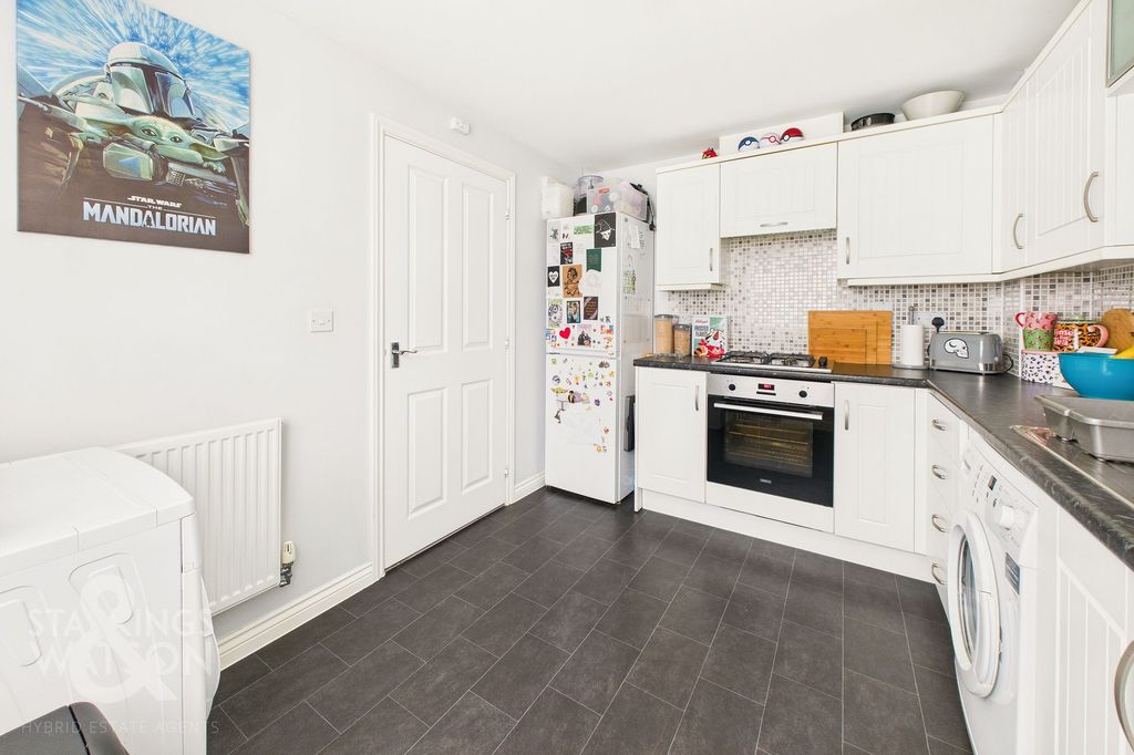 Property photo 3 of 19