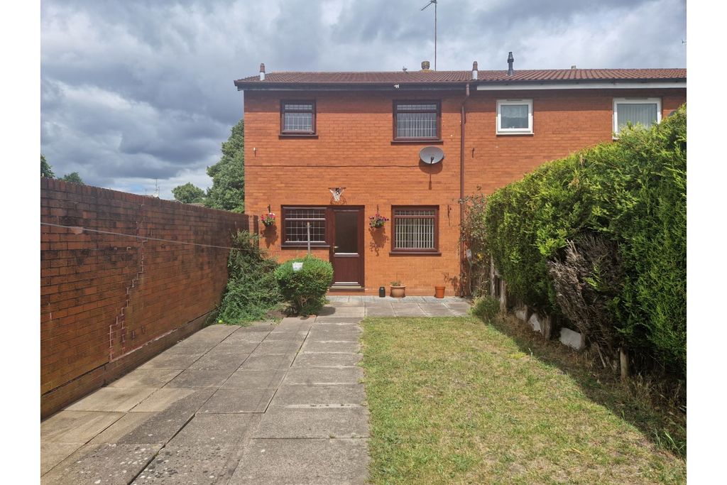 Property photo 2 of 10
