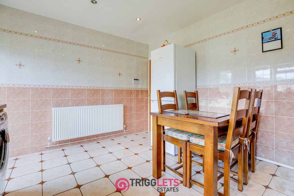 Property photo 3 of 29
