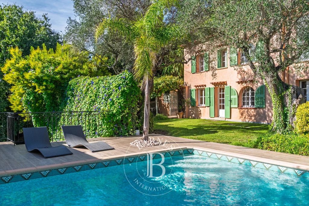 Property photo 1 of 23