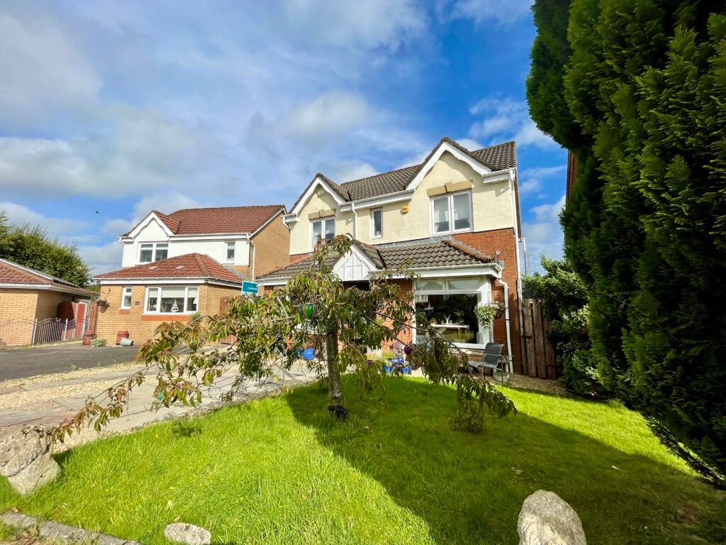 Property photo 1 of 28