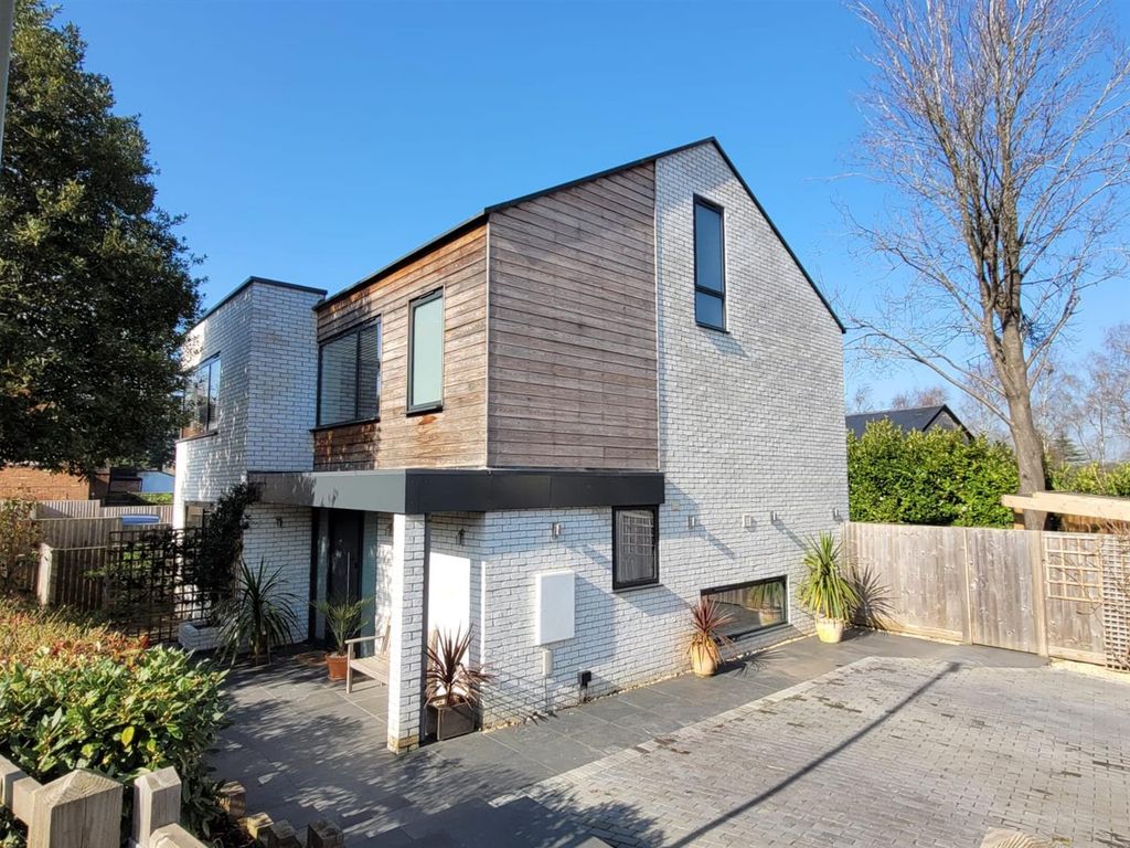 Property photo 1 of 53 Front