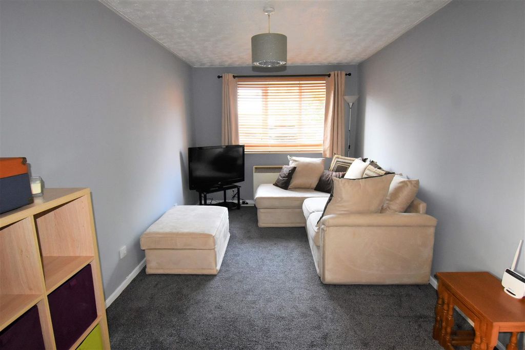 Property photo 3 of 7