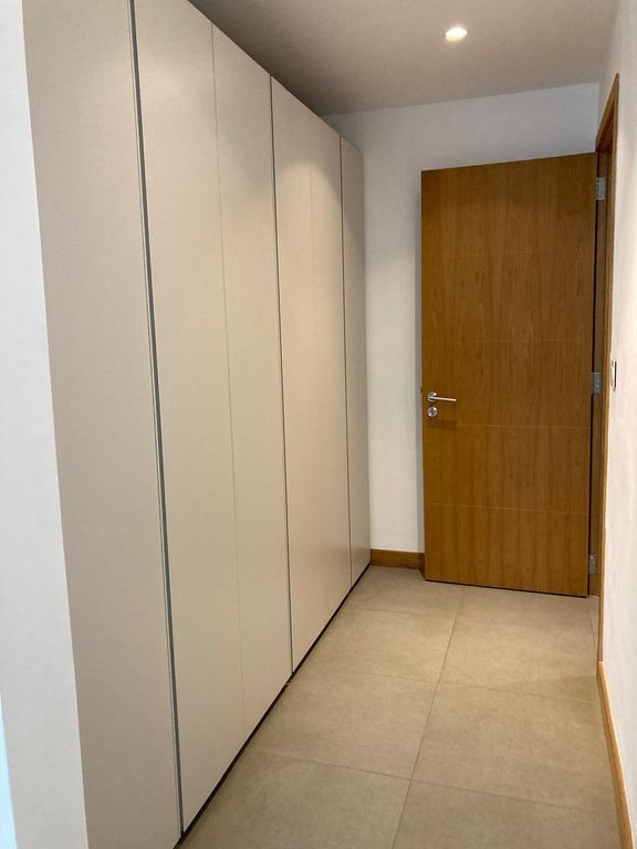 Property photo 2 of 38