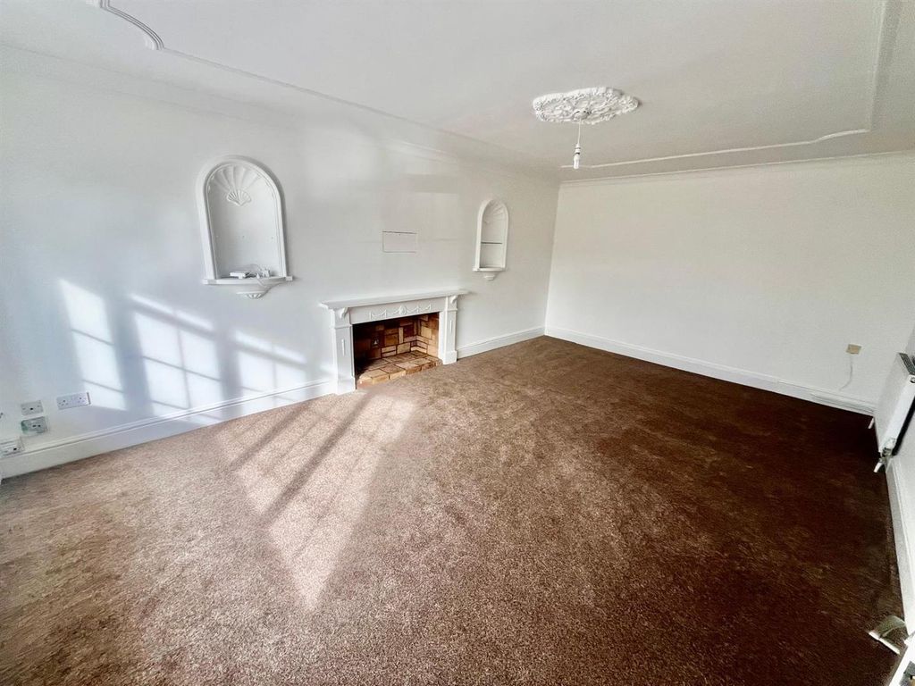 Property photo 3 of 11 B72866Fb-ce4c-4A5E-Bf44-Dabc261B54Eb.Jpg