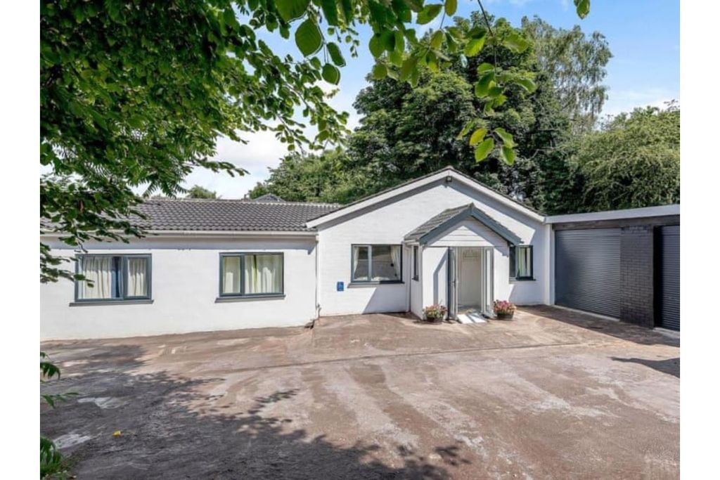 Property photo 1 of 35