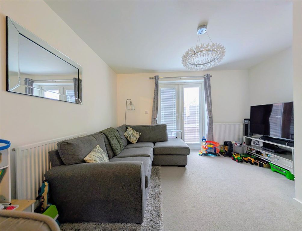 Property photo 3 of 10