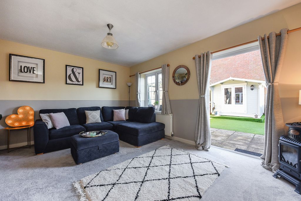 Property photo 3 of 10 3