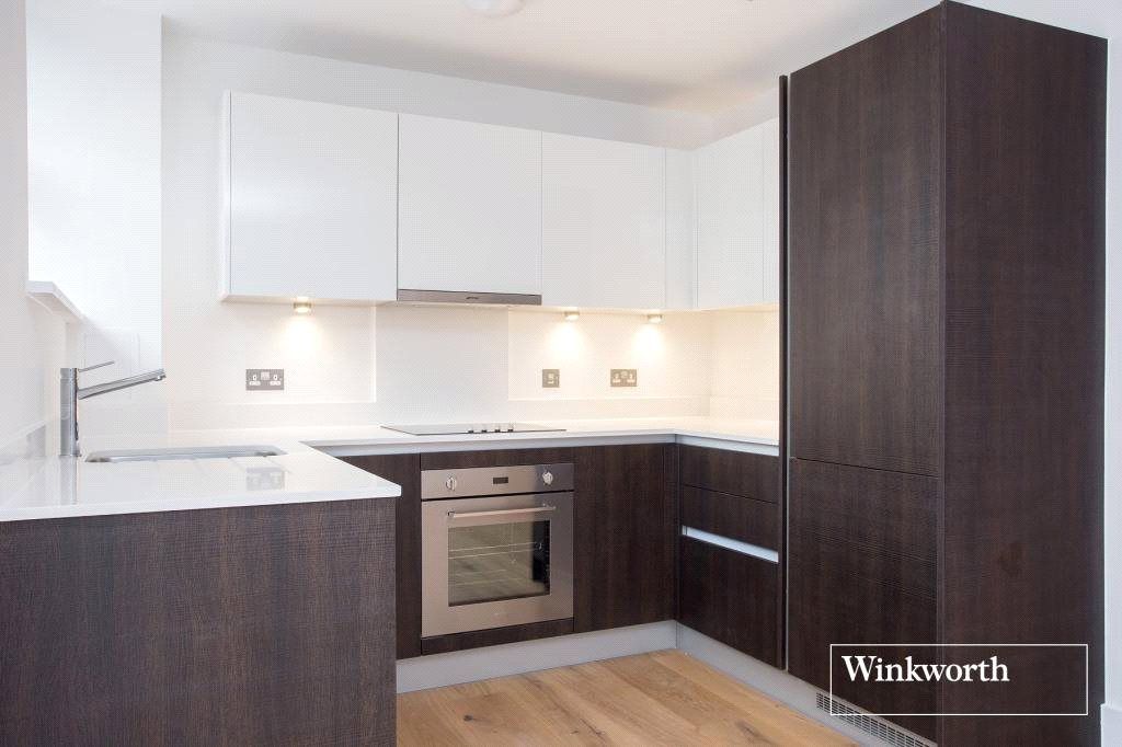 Property photo 2 of 18 Kitchen