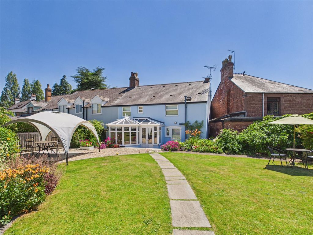Property photo 2 of 43
