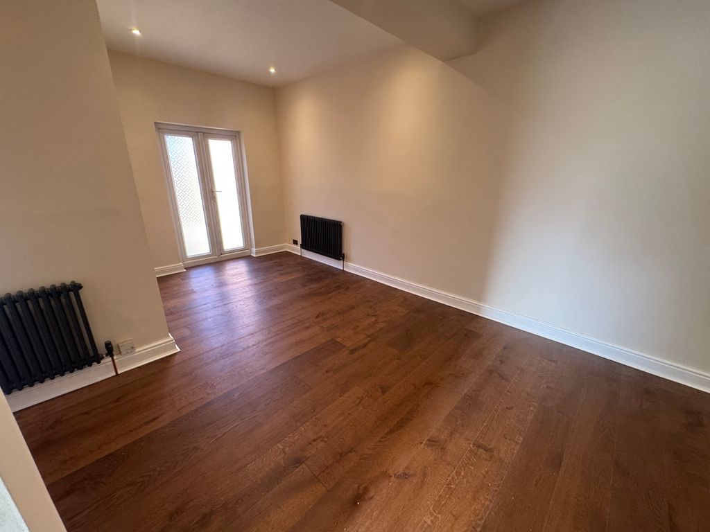 Property photo 3 of 14 Picture No. 04