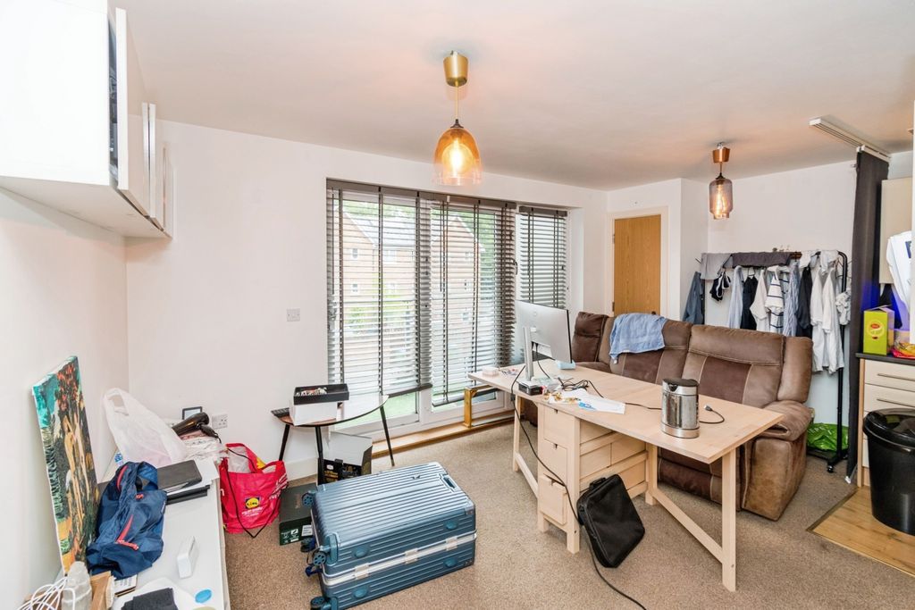Property photo 2 of 10 Pbox-Img.Jpg