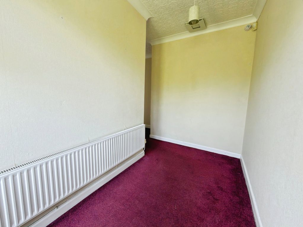 Property photo 2 of 26