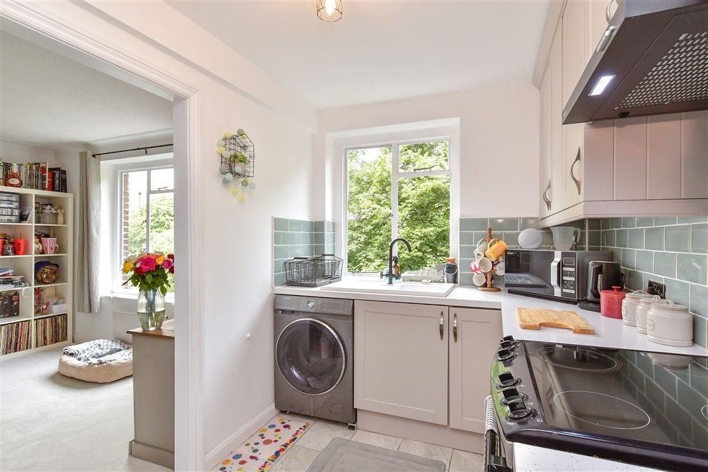 Property photo 3 of 13 Kitchen