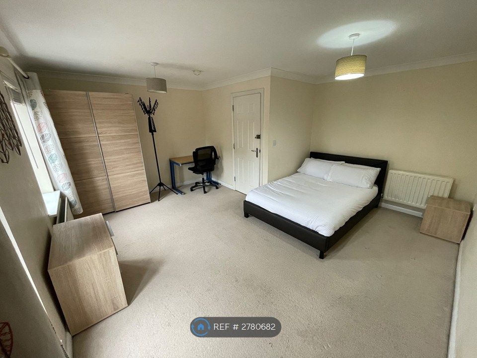 Property photo 1 of 10 Your Room
