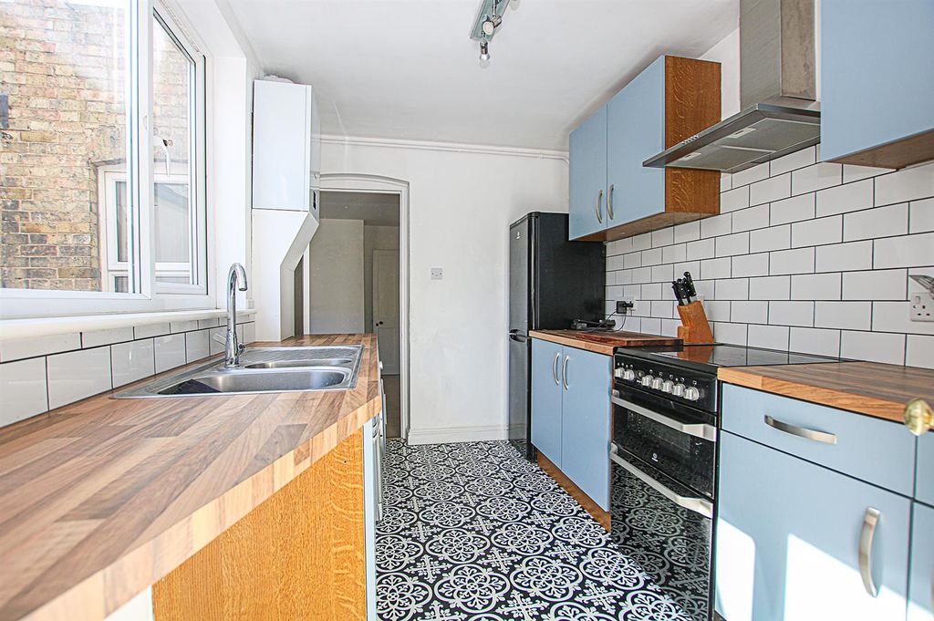 Property photo 3 of 13 Img_9761.Jpg